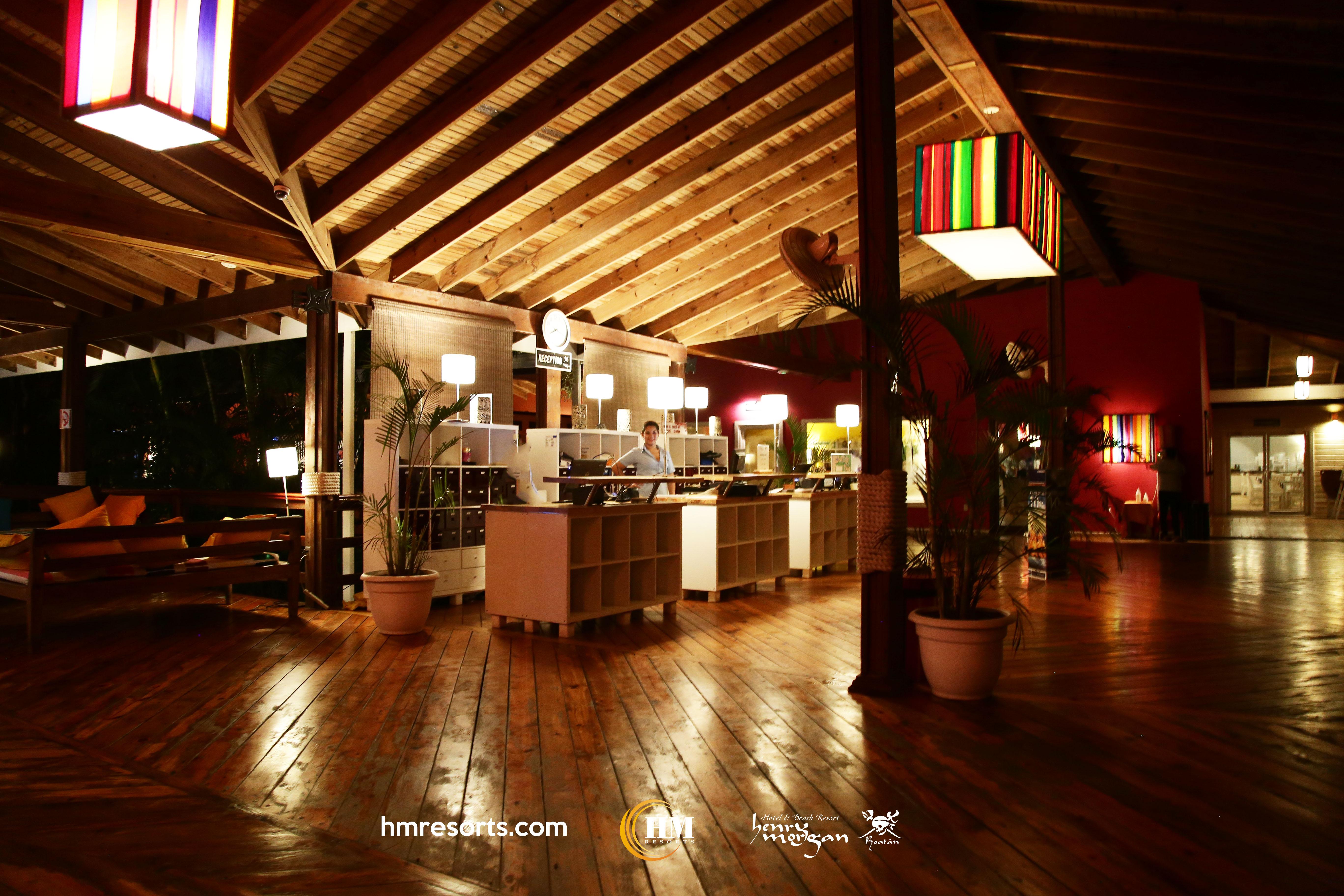 Hotel Henry Morgan All Inclusive Вест Бэй Экстерьер фото