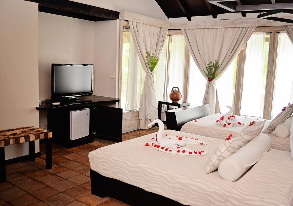 Hotel Henry Morgan All Inclusive Вест Бэй Экстерьер фото